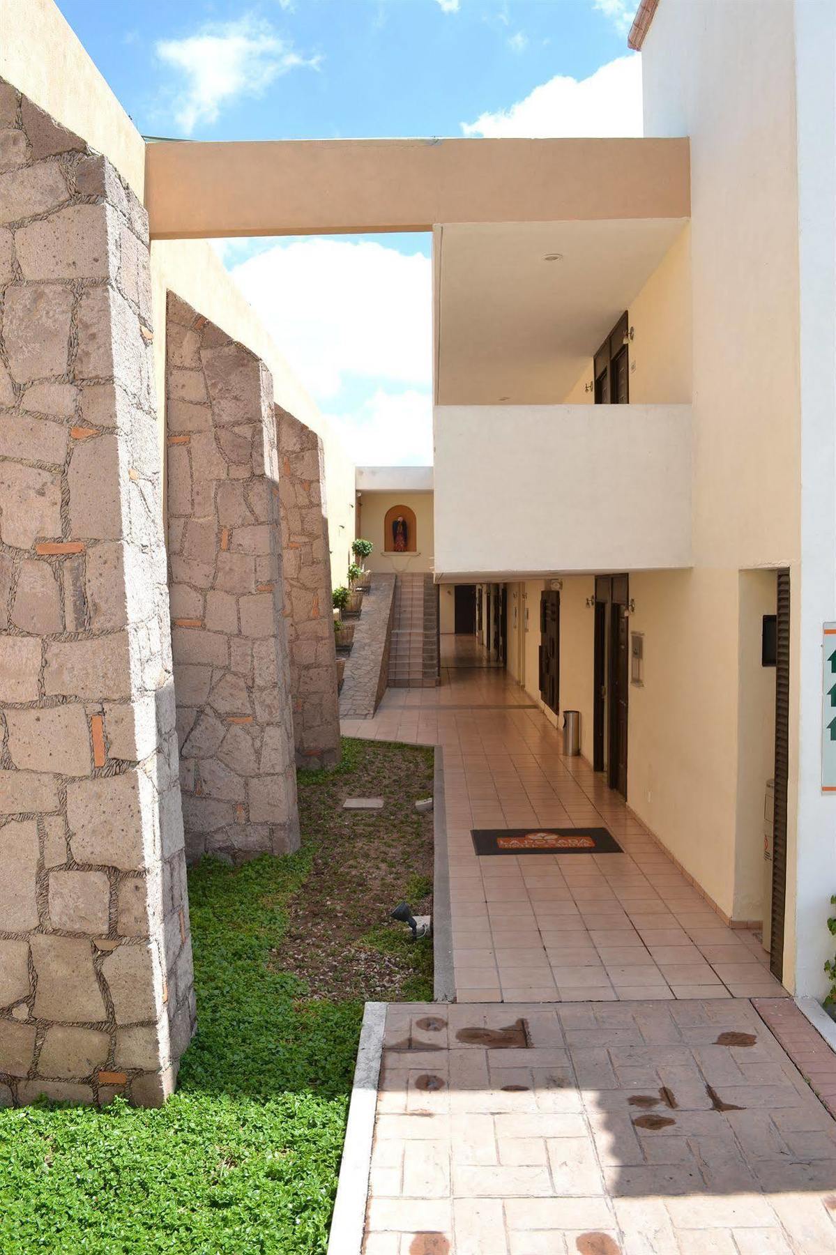 La Posada Hotel y Suites San Luis Potosí Exterior foto